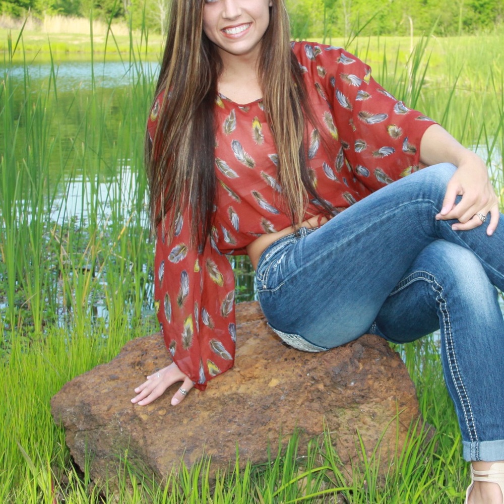 Cute Maroon blouse with sleeves